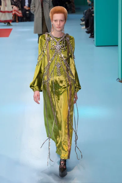 Look 81